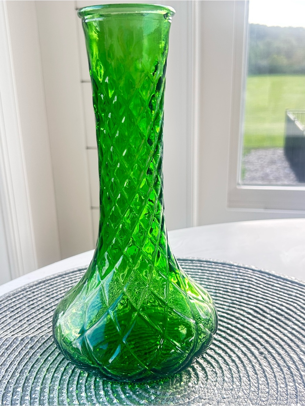 Vintage quilted emerald green vase sing bud vase - Picture 4 of 7